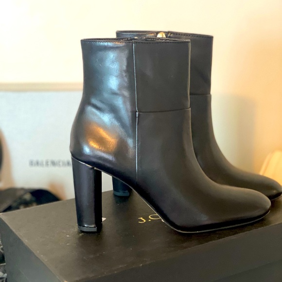 Bananas republic Leather boots - Picture 3 of 4